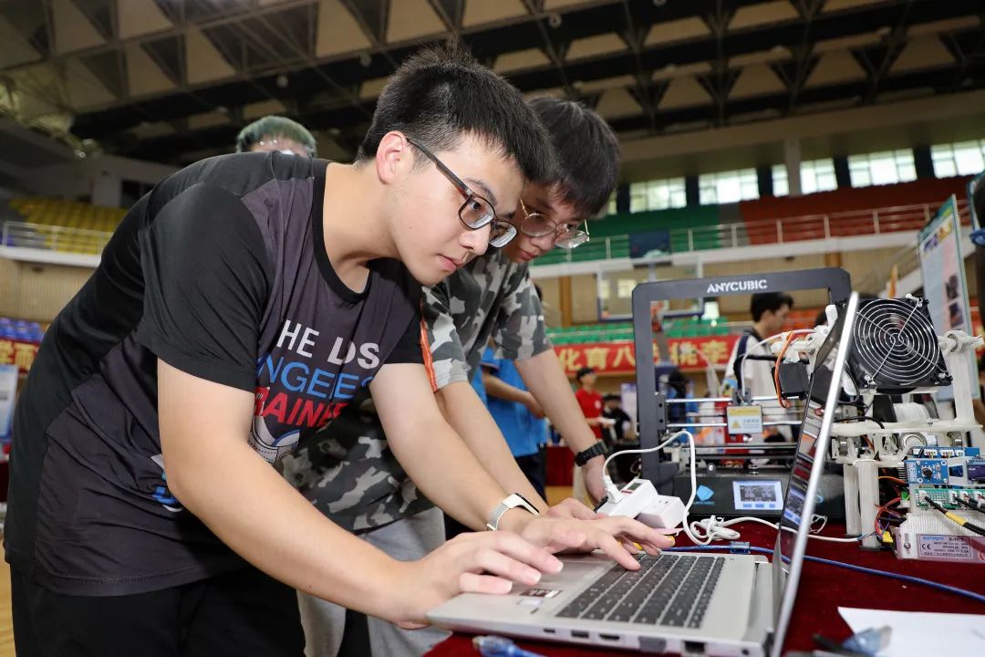 william威廉中文官网